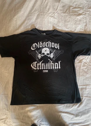 Oldschool Criminal Graphic T-Shirt, marke: Alternative, zustand: Sehr gut, größe: XXL, 30,00 €, 32,20 € inklusive Vinted-Käuferschutz