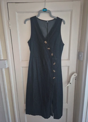 Ladies denim dress size medium, condition: Very good, size: M / 10, £3.50, £4.38 includes Buyer Protection