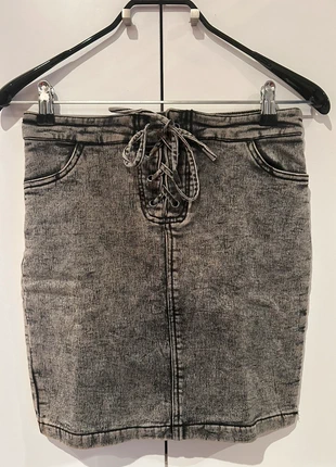 Falda Mini Denim en color negro de New Yorker, marque: New Yorker, état: Très bon état, taille: S / 36 / 8, 10,00 €, 11,20 € Protection acheteurs incluse