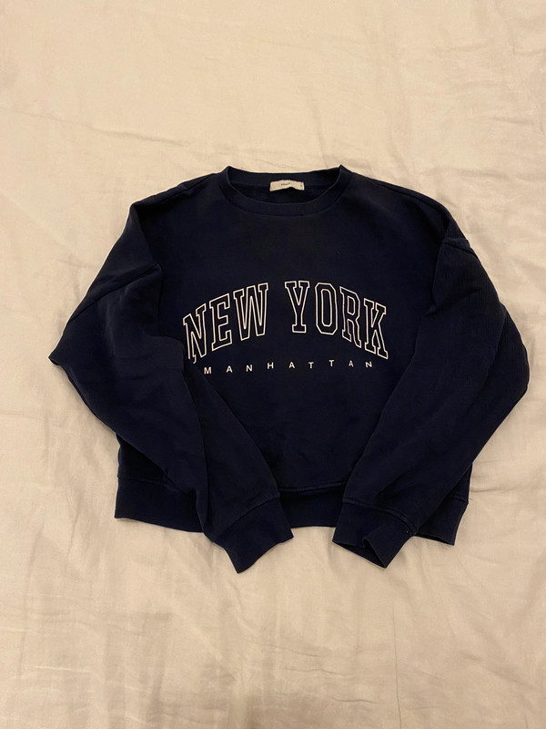 Navy blauwe trui only 1