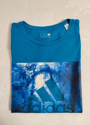 T-shirt homme manches courtes adidas taille L, marke: adidas, zustand: Sehr gut, größe: L, 9,00 €, 10,15 € beinhaltet Vinted-Käuferschutz Pro