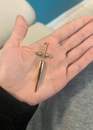 boucle d’oreille épée, marke: Fait Main, zustand: Sehr gut, 3,00 €, 3,85 € inklusive Vinted-Käuferschutz