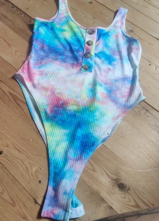 Body Shein taille 38 jamais porté, merk: Shein Curve, staat: Heel goed, maat: M / 38 / 10, € 2,90, € 3,75 inclusief Kopersbescherming