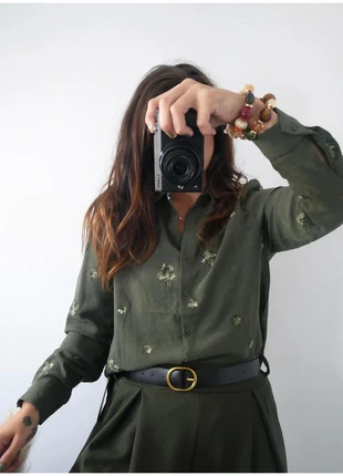 Chemise brodée kaki - taille au choix, marke: Boutique indépendante, zustand: Sehr gut, größe: Sonstige, 20,99 €, 22,74 € beinhaltet Vinted-Käuferschutz Pro