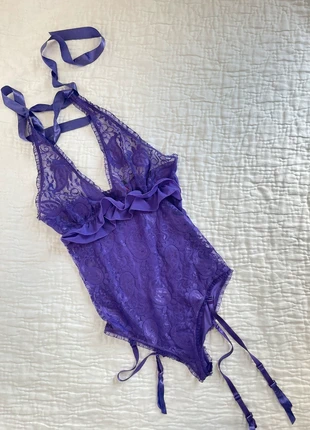 Body en dentelles violet, zustand: Sehr gut, größe: S / 36 / 8, 25,00 €, 26,95 € inklusive Vinted-Käuferschutz