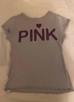 Heel leuk shirt met PINK erop , merk: Bleu Libellule, staat: Heel goed, maat: 12 jaar / 152 cm, € 3,00, € 3,85 inclusief Kopersbescherming