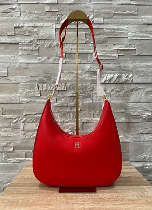 Borsa, Tracolla, Donna, Rossa, Tommy Hilfiger, Crossover Corp, Misure: 30x17x6, marke: Tommy Hilfiger, zustand: Neu, mit Etikett, 89,90 €, 95,10 € beinhaltet Vinted-Käuferschutz Pro