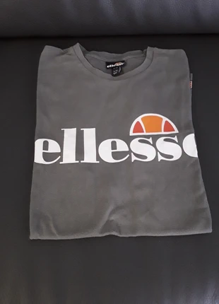 T-shirt ellesse  xs, brand: Ellesse, condition: Very good, size: XS, €3.00, €3.85 includes Buyer Protection