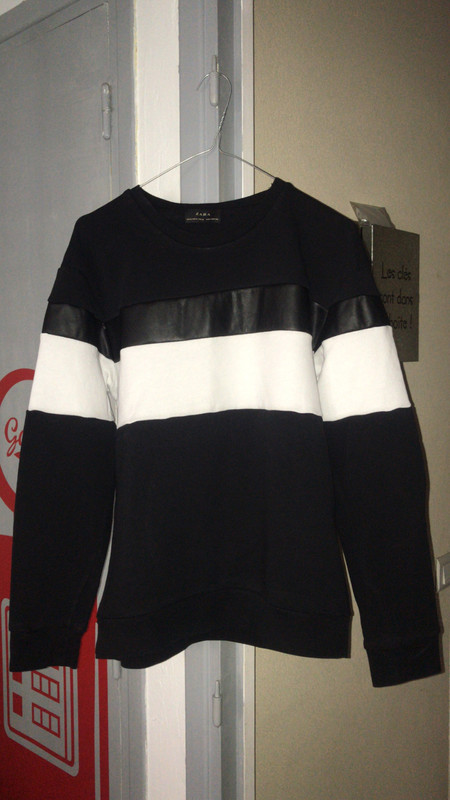 Pull Zara noir et blanc Vinted