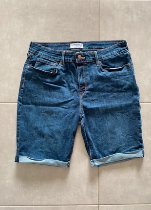 Bermuda en jean Denizen by Levi’s bleu taille W33 très bon état, marque: Denizen from levi's, état: Très bon état, taille: Taille unique, 5,00 €, 5,95 € Protection acheteurs incluse
