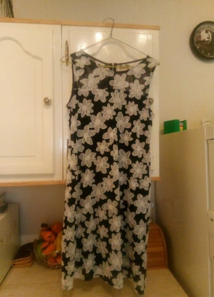 /robe noire et blanche, condizioni: Buone, taglia: M / IT 42 / EU 38, €10.00, €11.20 include la Protezione acquisti