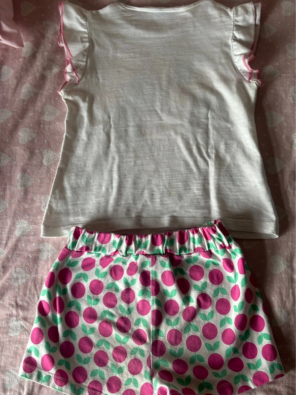 Conjunto Mayoral talla 5 (camiseta) y talla 6 (pantalón) 2