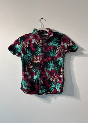 Chemise Shirt Hawaï Manche courte violet, fuchsia ~ Taille s 8ans, marque: Vintage Dressing, état: Très bon état, taille: 8 ans / 128 cm, 15,00 €, 16,45 € Protection acheteurs incluse