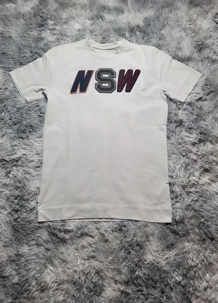 T-shirt Nike NSW - Gris - Taille M, marke: Nike, zustand: Sehr gut, größe: M, 11,99 €, 13,29 € inklusive Vinted-Käuferschutz