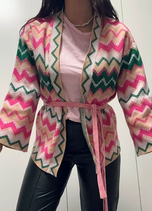 Cardigan con cintura in vita colori, brand: Flamant Rose, condizioni: Nuovo senza cartellino, taglia: S / IT 40 / EU 36, €5.00, €5.95 include la Protezione acquisti