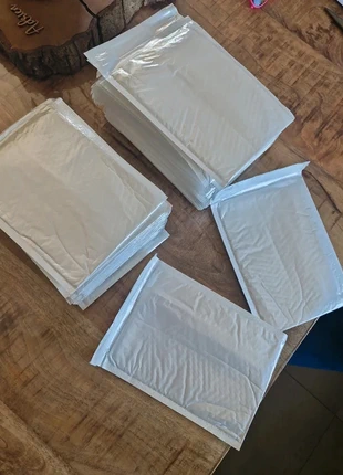 50 enveloppes bulles 18 x 23 neuves, marca: pas de marque, estado: Muito bom, €11.50, €12.78 inclui Proteção do Comprador Pro