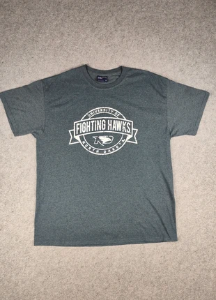 T-shirt Vintage University of North Dakota – Fighting Hawks – Taille XL, brand: MV Sport, condition: Very good, size: XL, €25.00, €26.95 includes Buyer Protection