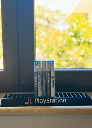 Stand Giochi Playstation- 20 slot, marke: PlayStation, zustand: Neu, 12,00 €, 13,30 € inklusive Vinted-Käuferschutz