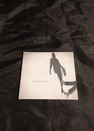 Cd Factice Factory , état: Neuf avec étiquette, 10,00 €, 11,20 € Protection acheteurs incluse