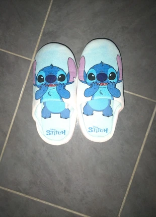 Chaussons Stitch en excellent état, marque: Disney, état: Très bon état, taille: 36, 3,00 €, 3,85 € Protection acheteurs incluse