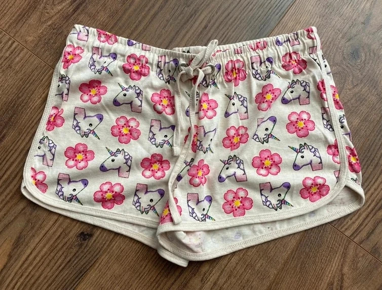 Short pyjama emojis licornes et fleurs 1