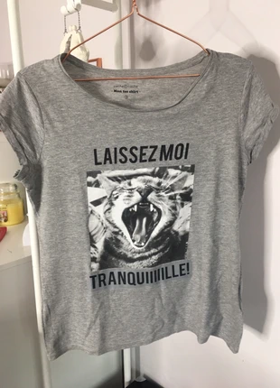 Tshirt gris chat, marke: Cache Cache, zustand: Sehr gut, größe: M / 38 / 10, 2,00 €, 2,80 € inklusive Vinted-Käuferschutz