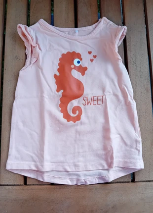 T-shirt zonder mouwen, merk: JBC, staat: Heel goed, maat: 12-18 maanden / 80 cm, € 1,00, € 1,75 inclusief Kopersbescherming