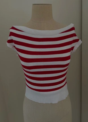 Top col bateau rayé, marque: Zara, état: Neuf sans étiquette, taille: S / 36 / 8, 10,00 €, 11,20 € Protection acheteurs incluse