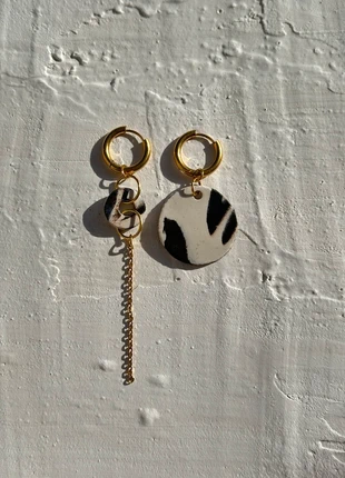 Boucle d’oreille artisanale, merk: fionaë, staat: Nieuw zonder prijskaartje, € 16,00, € 17,50 inclusief Kopersbescherming Pro