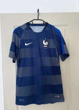 maillot échauffement / entraînement équipe de France, marque: Nike, état: Très bon état, taille: S, 20,00 €, 21,70 € Protection acheteurs incluse