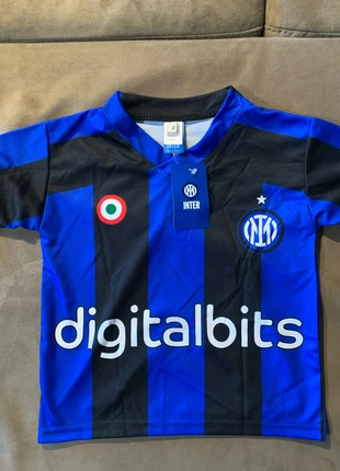 T-shirt Inter lukaku, tg. 2 anni, zustand: Neu, mit Etikett, größe: 18–24 Monate / 86, 8,00 €, 9,10 € inklusive Vinted-Käuferschutz