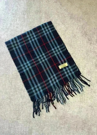 Écharpe Burberry bleu marine, merk: Burberry, staat: Heel goed, € 45,00, € 47,95 inclusief Kopersbescherming Pro