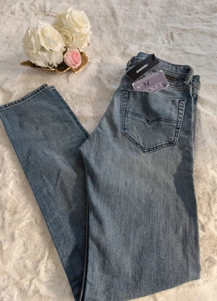 👖 Jeans Homme - Marque Diesel - Taille W29 / 38fr - Couleur Bleu Effet Déchiré, marque: Diesel, état: Très bon état, taille: W28 | FR 38, 29,99 €, 32,19 € Protection acheteurs (Pro) incluse