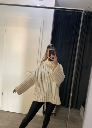 weicher oversizepulli mit weiten ärmeln, brand: Zara, condizioni: Ottime, taglia: M / IT 42 / EU 38, €15.00, €16.45 include la Protezione acquisti