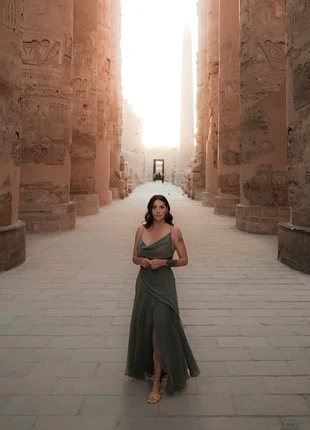 Asos édition robe dress caraco longue asymétrique et drapée en mousseline vert 34 valeur 125 Euros, marque: ASOS, état: Neuf avec étiquette, taille: XS / 34 / 6, 50,00 €, 53,20 € Protection acheteurs incluse