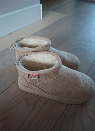 Namaak bont schoenen/pantoffels, marque: sport New style, état: Très bon état, taille: 38, 10,00 €, 11,20 € Protection acheteurs incluse