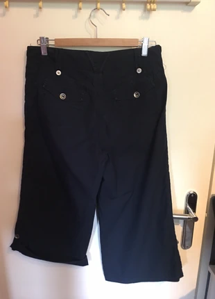 Cullottes, navy kleur van Leon, staat: Goed, maat: M / 38 / 10, € 5,00, € 5,95 inclusief Kopersbescherming