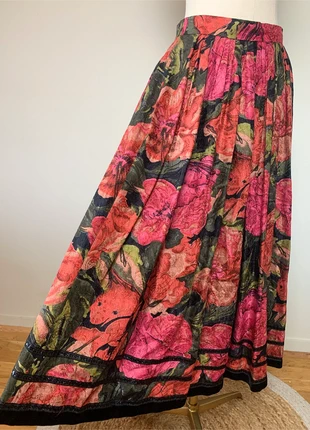 Jupe mi-longue imprimée colorée à plis vintage #jupes #vintage, brand: Vintage, condition: Very good, size: S / 36 / 8, €19.00, €20.65 includes Buyer Protection Pro