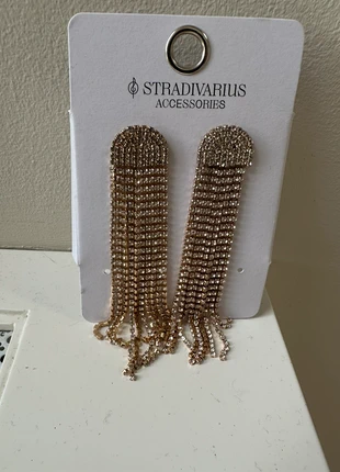 Gold Flowing earrings, marque: Stradivarius, état: Neuf avec étiquette, 3,00 €, 3,85 € Protection acheteurs incluse