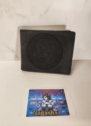 Cartera Cobra Kai, marque: Local, état: Très bon état, 20,00 €, 21,70 € Protection acheteurs incluse