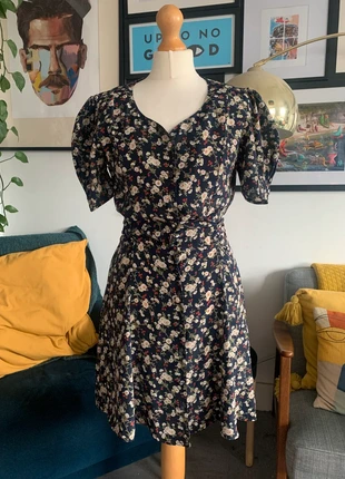 Vintage navy blue floral v-neck puff sleeve cinched waist flippy skater dress, brand: NO LABEL, condition: Very good, size: S / UK 8-10, £12.00, £13.30 includes Buyer Protection