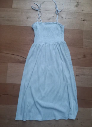 Weiß/grau gestreiftes längeres Sommerkleid von H&M in S, marque: H&M, état: Très bon état, taille: S / 36 / 8, 3,00 €, 3,85 € Protection acheteurs incluse