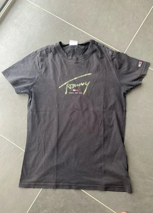 Tea shirt tommy jeans, brand: Tommy Jeans, condition: Good, size: XS, €3.00, €3.85 includes Buyer Protection