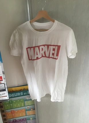 Tee-shirt Marvel, marque: Marvel, état: Très bon état, taille: M, 1,00 €, 1,75 € Protection acheteurs incluse