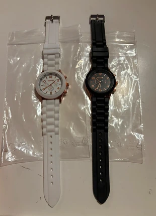 Lot de 2 montres Geneva Or Rose bracelet caoutchouc, marke: Geneva, zustand: Neu, größe: Einheitsgröße, 6,00 €, 7,00 € inklusive Vinted-Käuferschutz