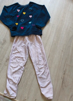 Pyjama fille (8 ans), merk: Okaïdi, staat: Heel goed, maat: 8 jaar / 128 cm, € 2,00, € 2,80 inclusief Kopersbescherming