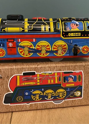 Overland express- tin treasures locomotive L001- parfait état, merk: overland express, staat: Nieuw zonder prijskaartje, maat: Prematuur, tot 44 cm, € 15,00, € 16,45 inclusief Kopersbescherming