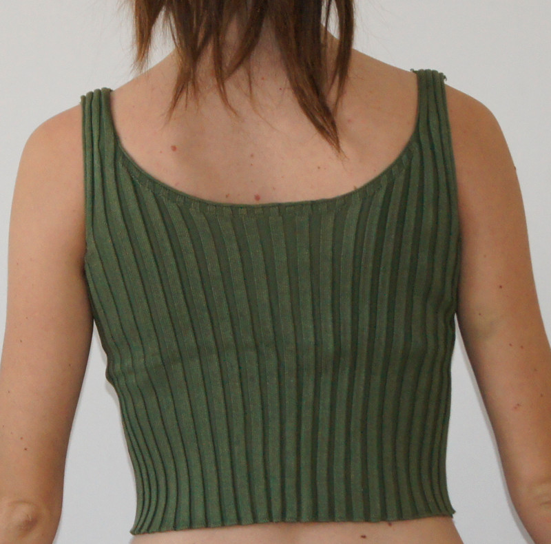 Top court vert kaki T36 Vinted