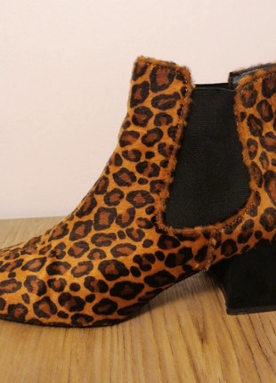 Leopard print boots marks and spencer discount