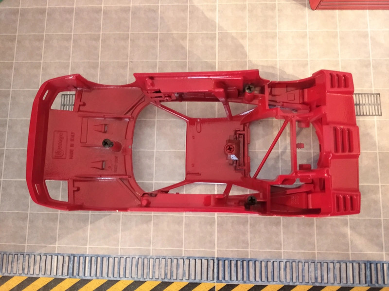 Ferrari F40 1/12 Revell Modellino da costruire